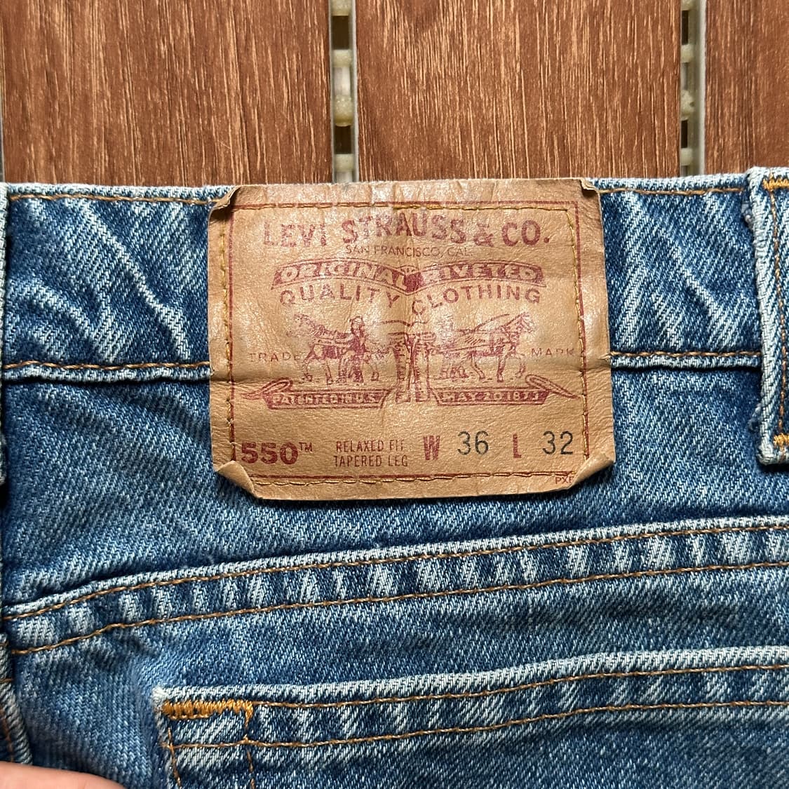 90‘s Levi’s 550 usa denim pants 상품이미지4