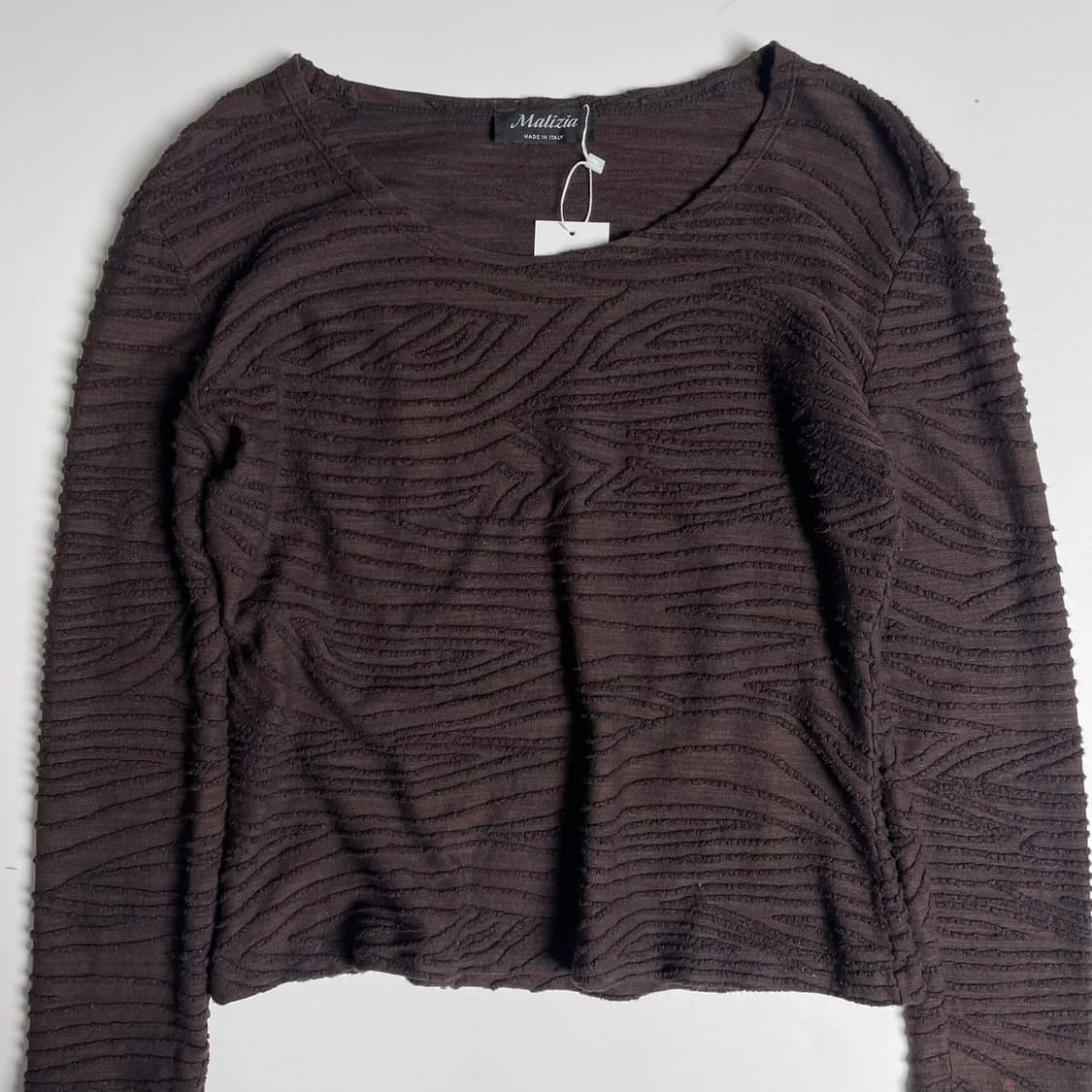 Malizia 3D 라인 텍스쳐 롱 슬리브 (italy)   상품이미지2