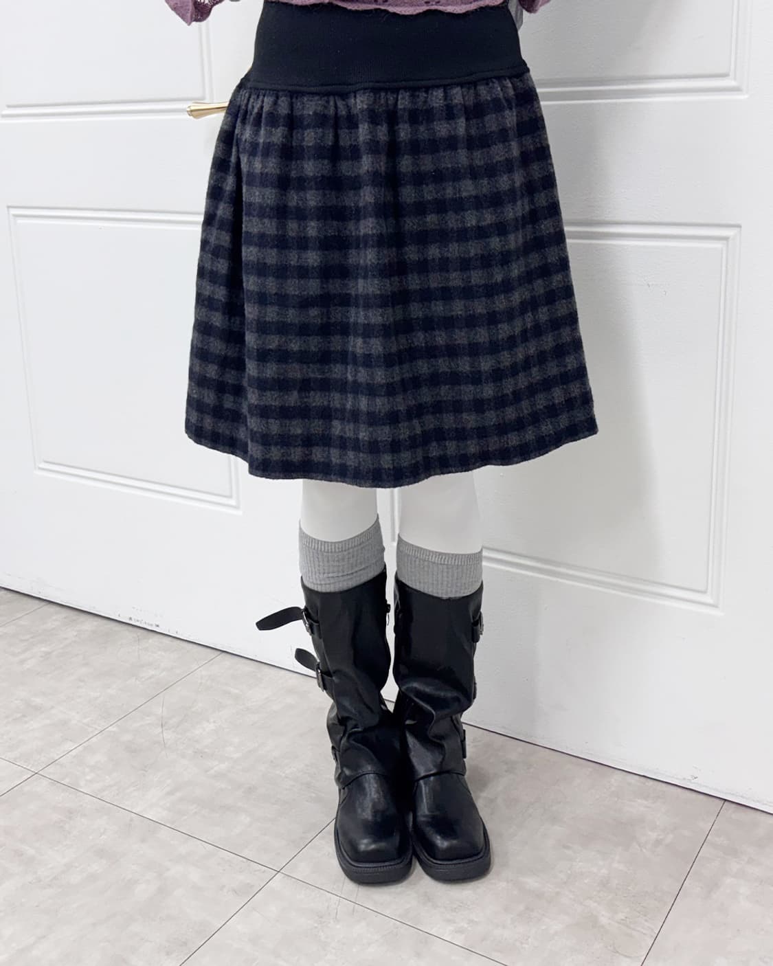 shimo navy check ribbed waist midi skirt 상품이미지2