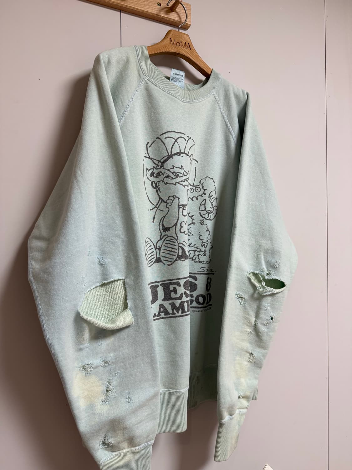 세인트미카엘 스누피 데미지 맨투맨 상품이미지2