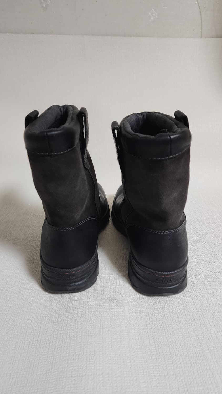 클락스 겨울 가죽 스웨이드 부츠 상품이미지3