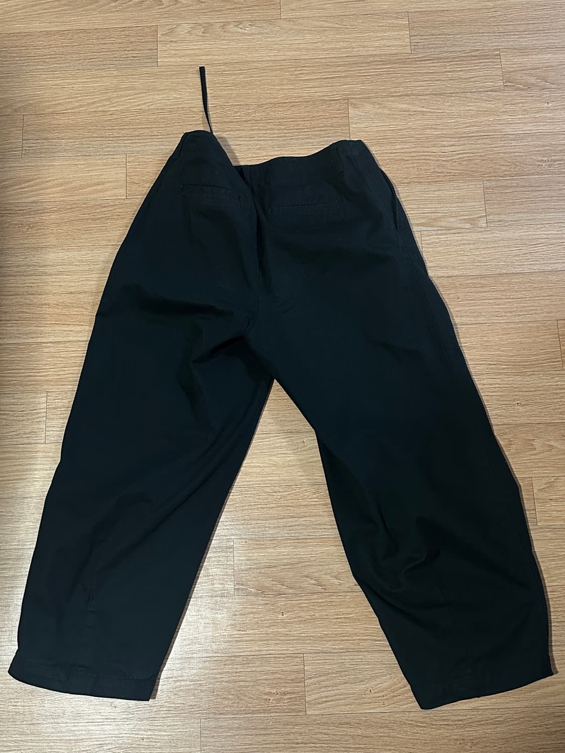 [27] 무신사 스탠다드 코튼 와이드 벌룬 팬츠 블랙 상품이미지3