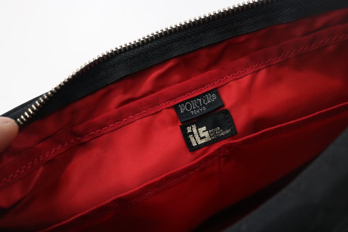 포터 x ILS 콜라보 엘카스 블랙 & 레드 숄더백 상품이미지9
