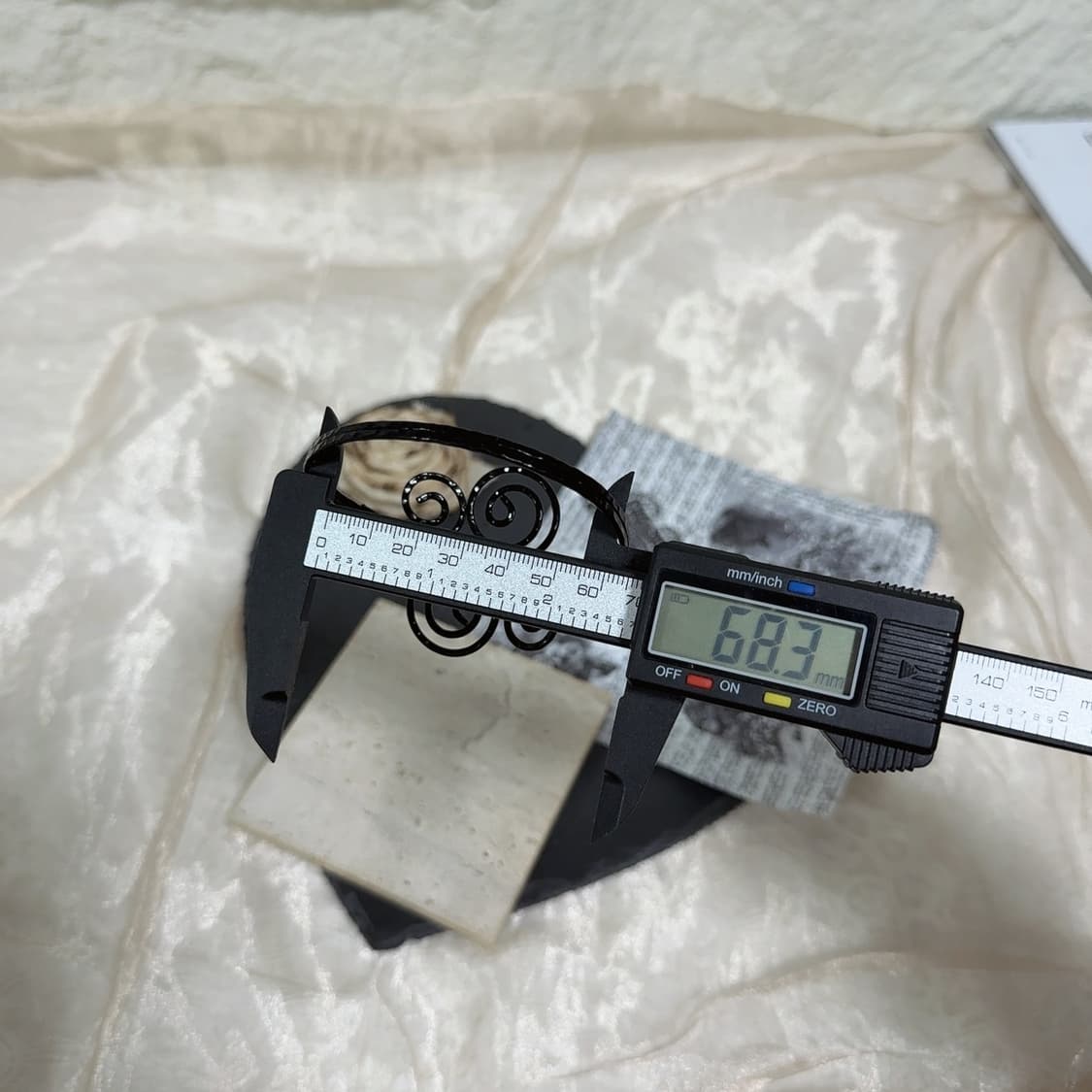 빈티지 고딕 모기향 디자인 오픈 팔찌 상품이미지2