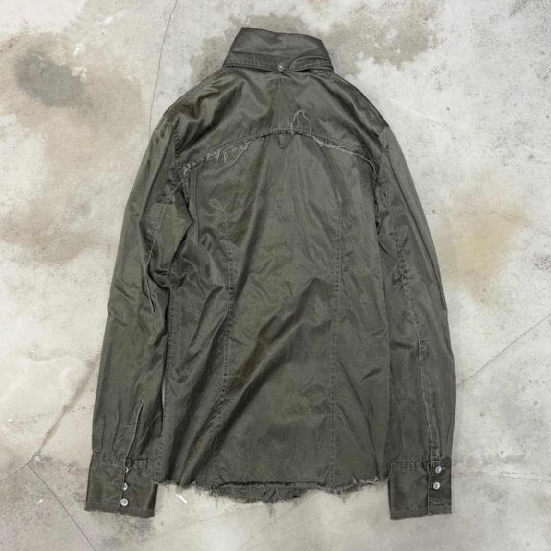 [1] L.G.B Distressed Cutoff Shirt 상품이미지3