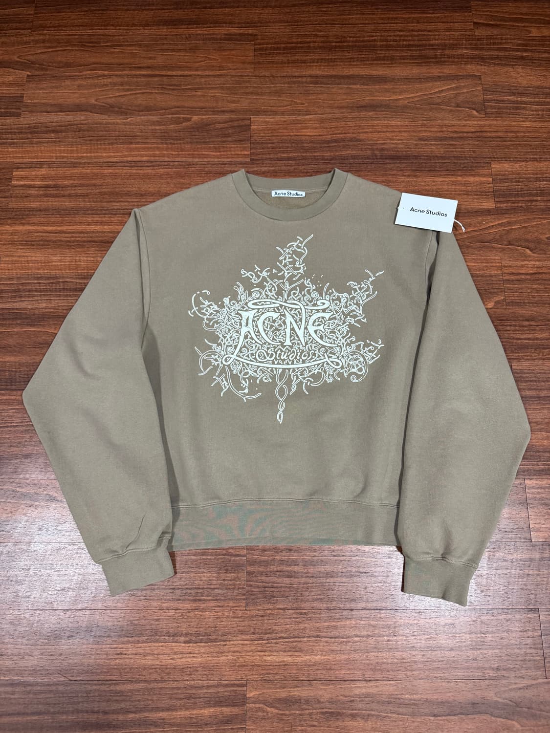 아크네스튜디오 야광 맨투맨 (Bts 진 착용) 상품이미지5