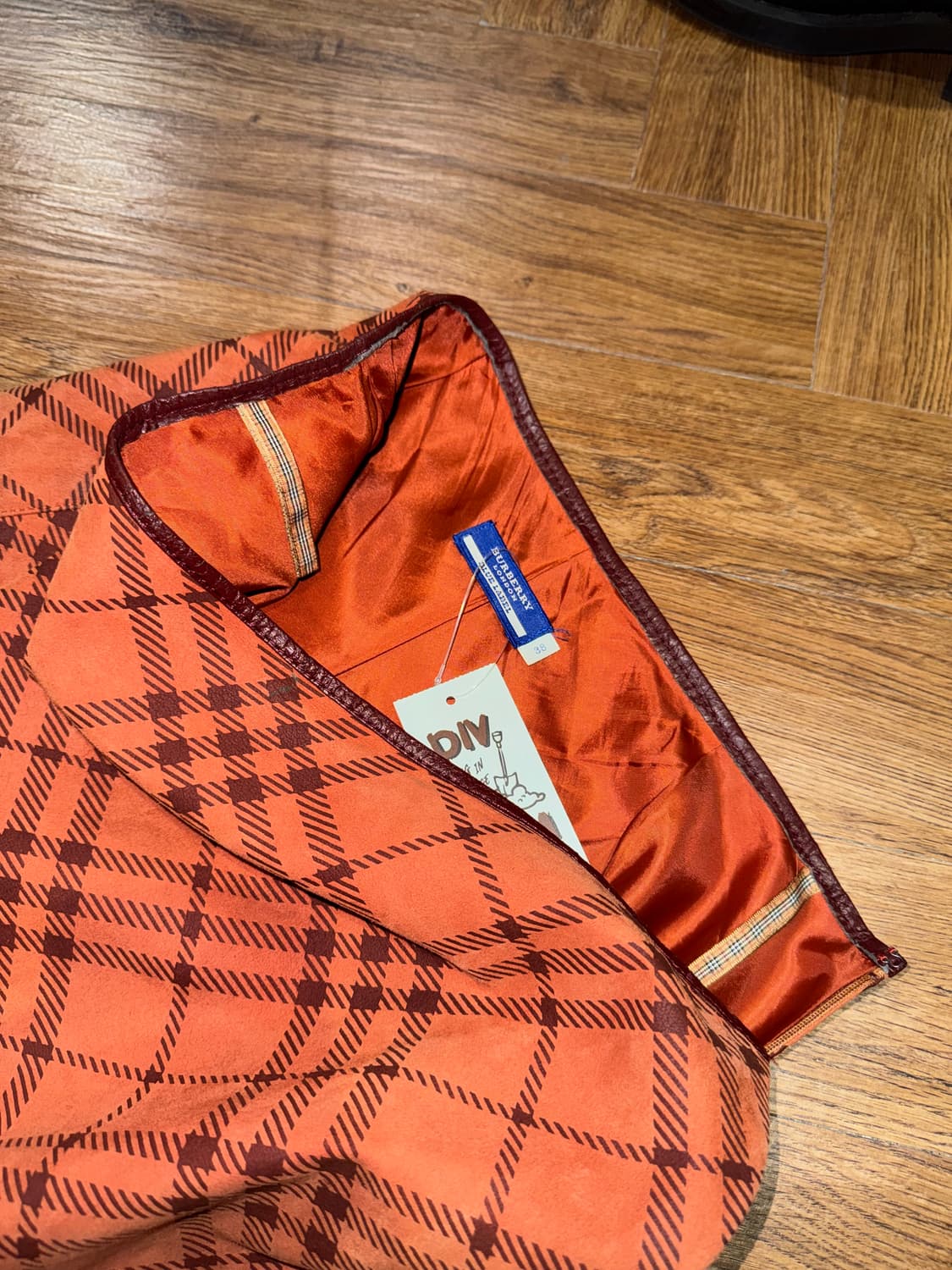 버버리 노바체크 스웨이드 스커트  상품이미지7