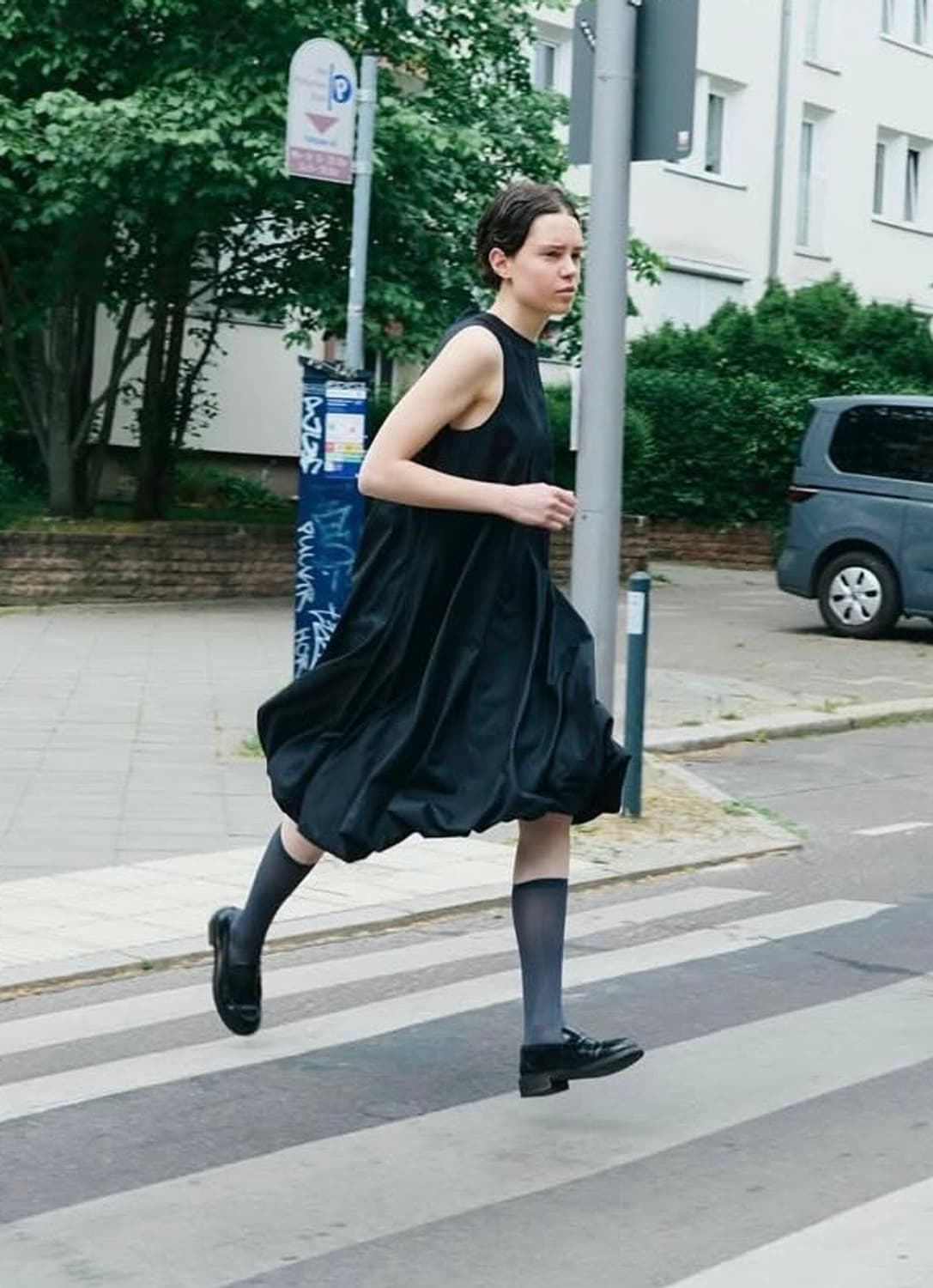 Cosmoss 코스모스 벌룬 스트라이프 드레스(블랙) 상품이미지3