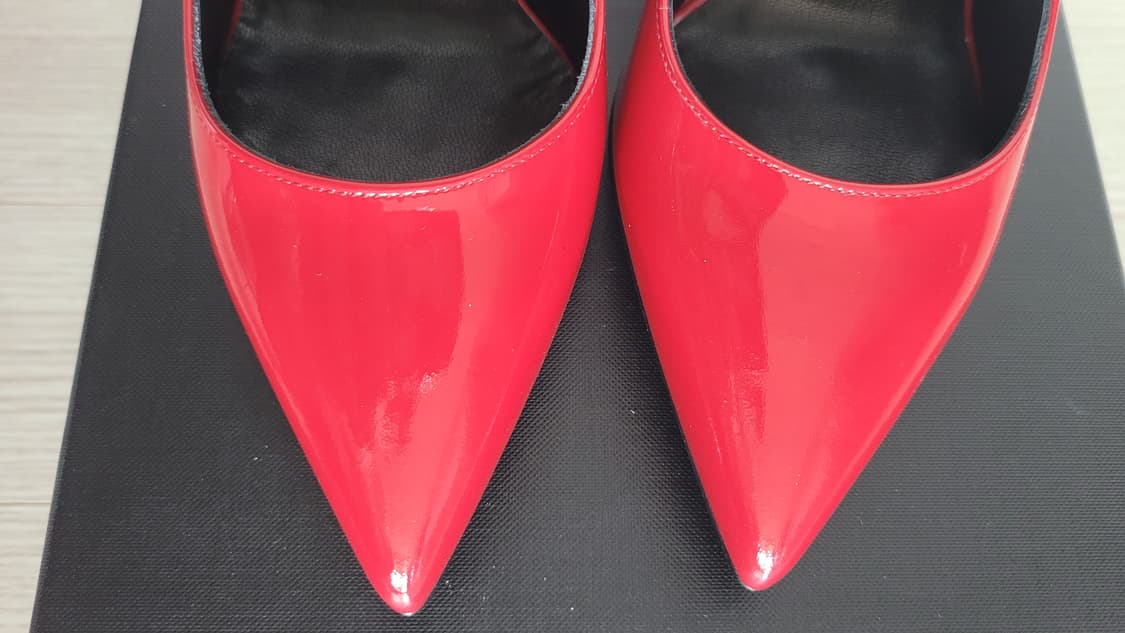 생로랑 ANJA 100 펌프스 페이턴트 레드 사이즈 36 팝니다. 상품이미지6