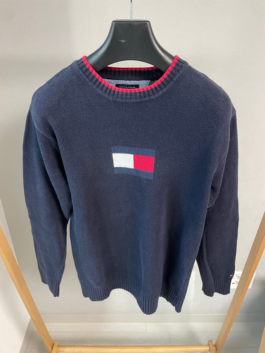 타미힐피거 플래그 로고 니트 네이비 상품이미지4