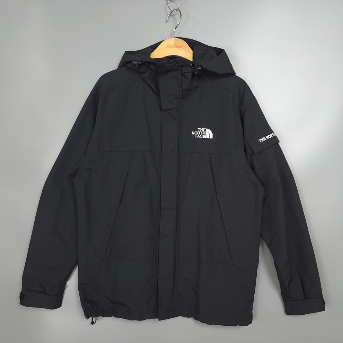 노스페이스 The North Face 블랙 후드 바람막이 자켓 85 상품이미지1