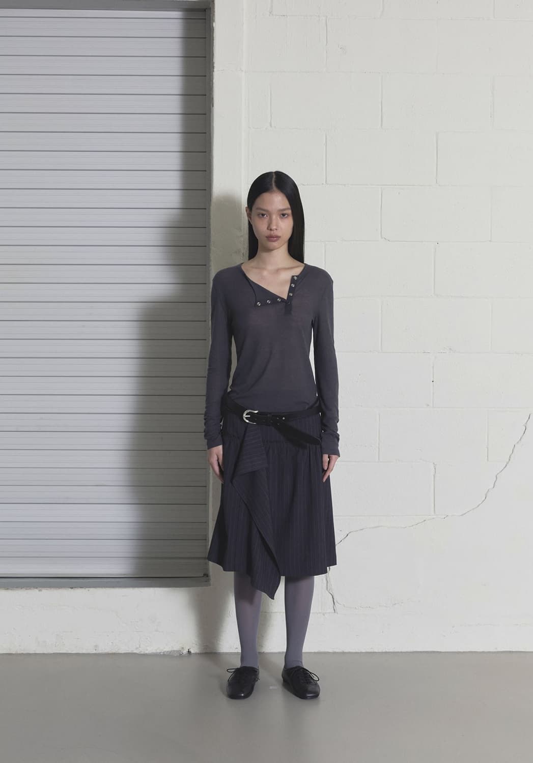 오데스 드레이프 미디스커트2 상품이미지1