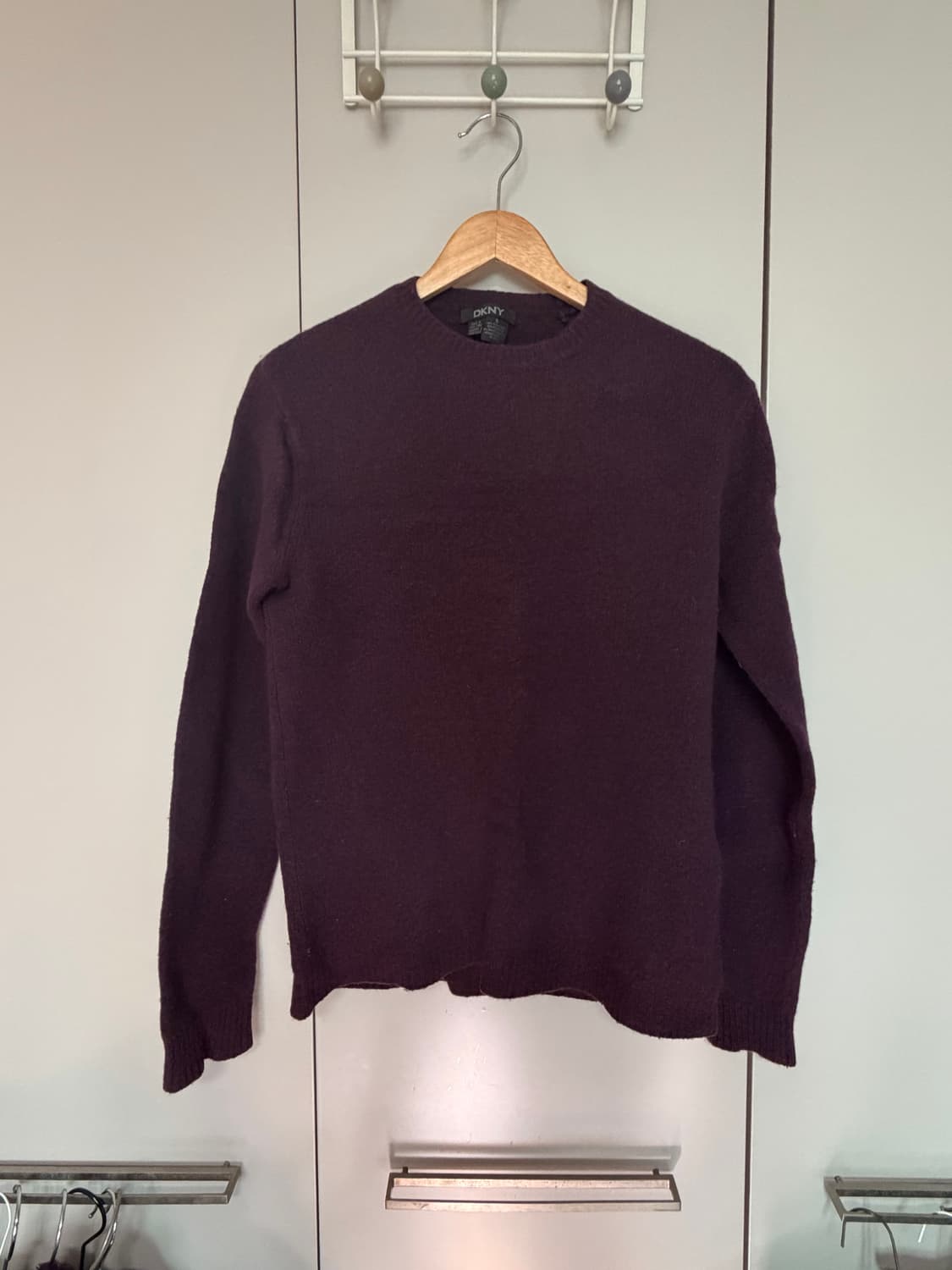 DKNY 퍼플 니트 상품이미지1