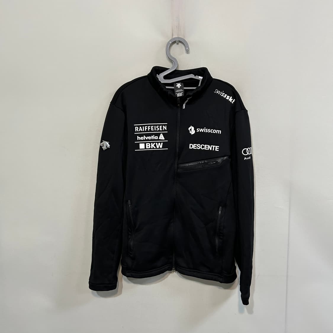 데상트 남성 스위스 스키 모노크롬 플리스 자켓 100 상품이미지1