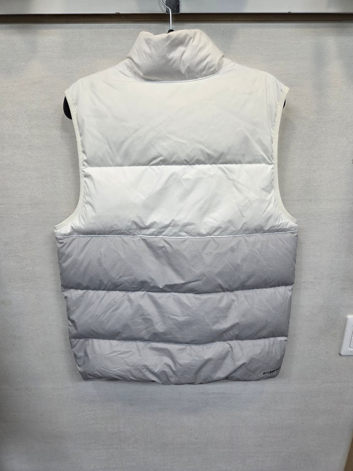 나이키 nsw 스톰핏 윈드러너 패딩조끼 L 상품이미지2