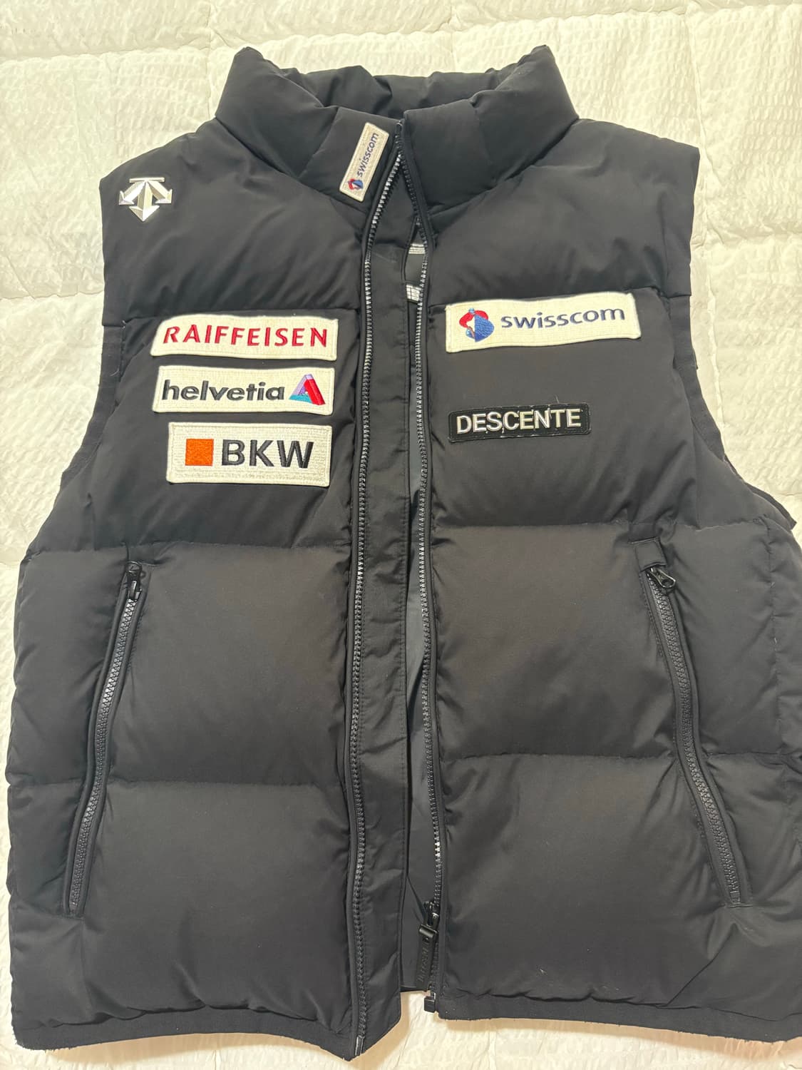 데상트 아우디 조끼패딩 팝니다 ( XL ) 상품이미지1