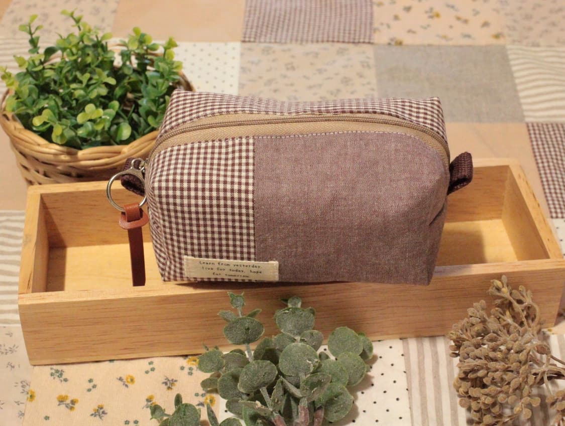 핸드메이드 브라운 미니 파우치 상품이미지1