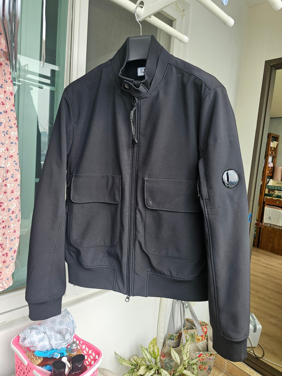 고급 나일론 씨피컴퍼니 자켓 팔아요 cp컴퍼니 50 100 105 라지  상품이미지1