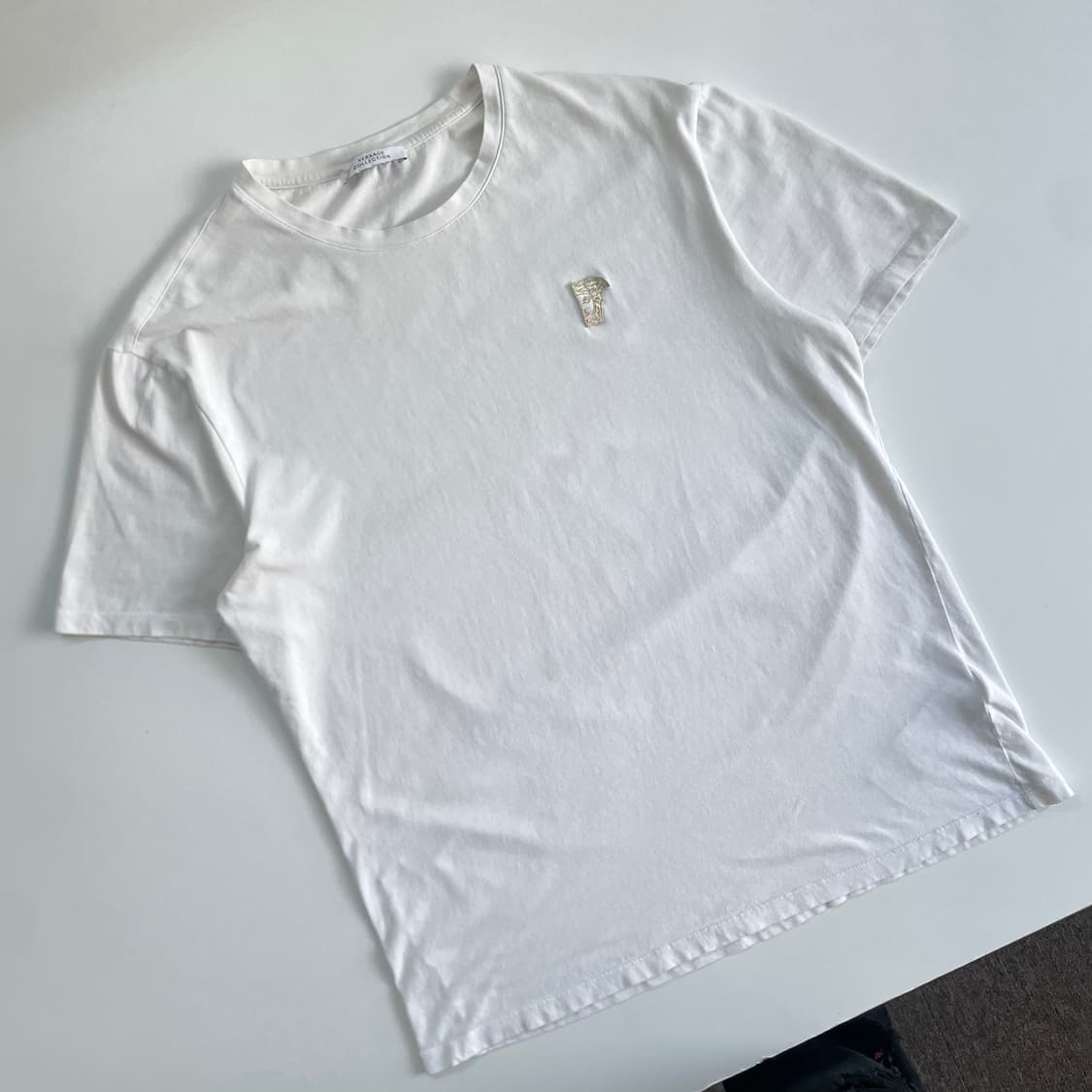Versace  베르사체 메두사 자수 화이트 반팔 티셔츠 상품이미지2