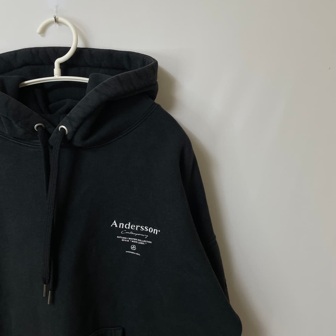 [ L ] 앤더슨벨 레터링 빅로고 후드티 상품이미지4