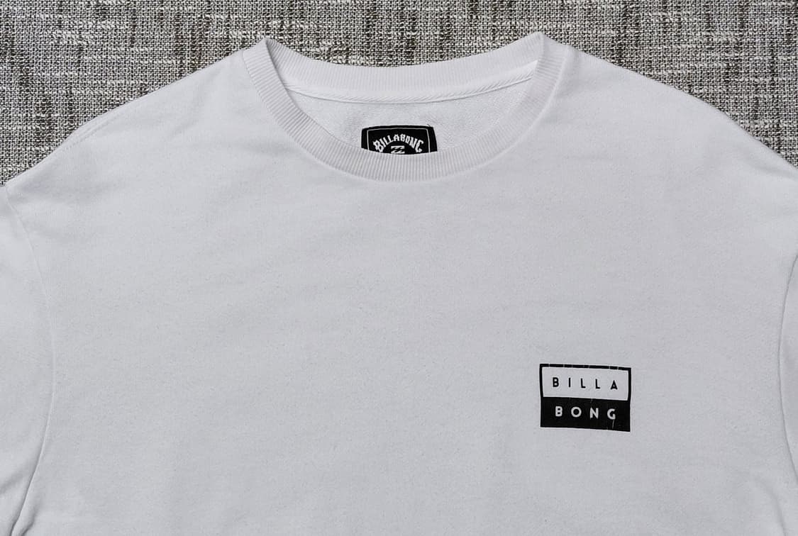[M/남여공용] 빌라봉(Billabong) 빅로고 화이트 맨투맨 상품이미지3