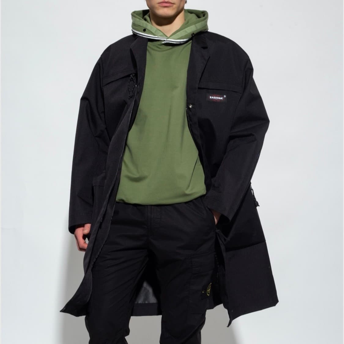 언더커버x이스트팩 콜라보 남성 나일론 코트 상품이미지2