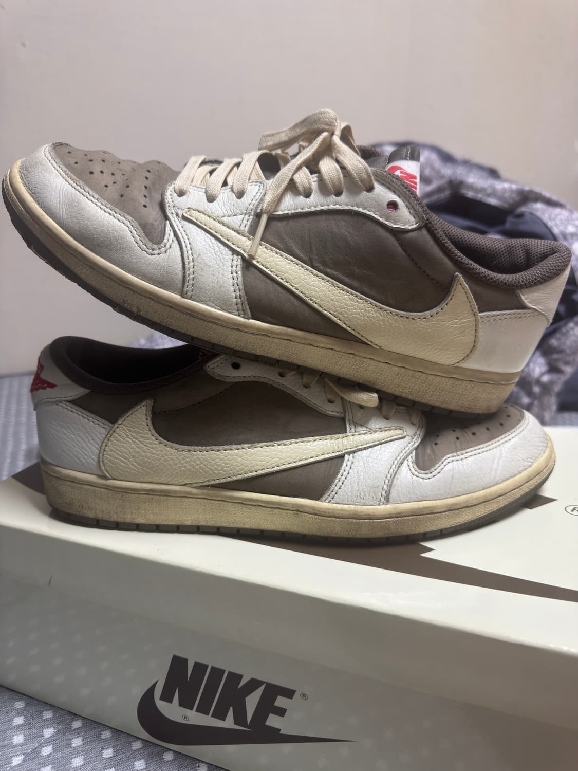 (275) 나이키 트래비스 스캇 에어 조던1 로우 상품이미지3