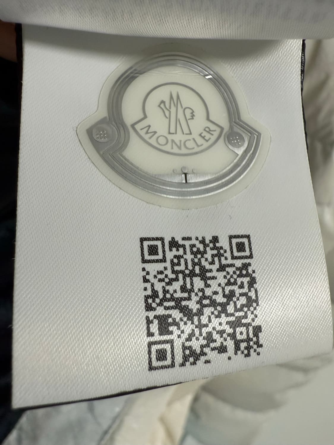 몽클레어 타론 다운 패딩 상품이미지8