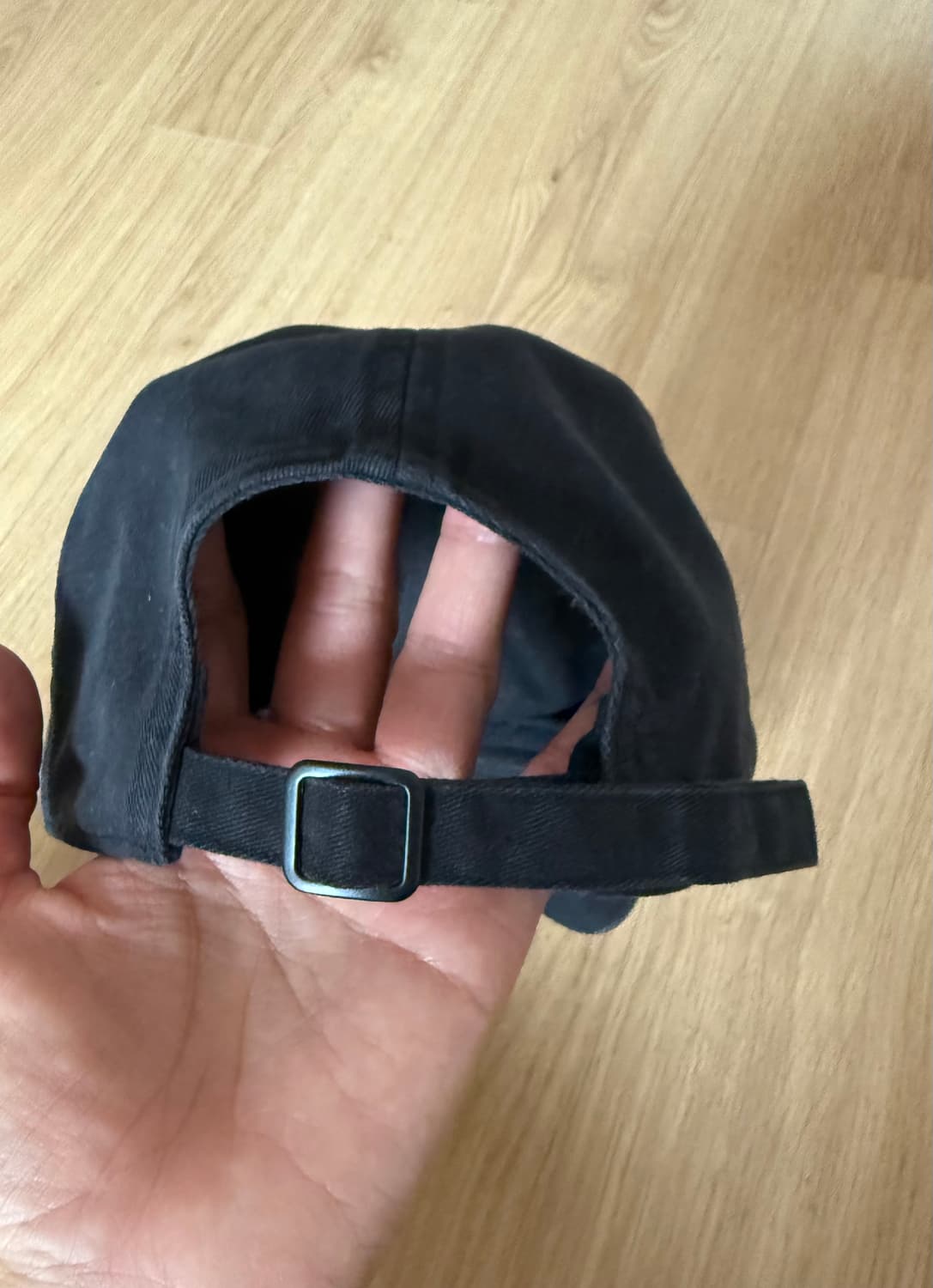 COS 코스 블랙 캡모자 상품이미지3