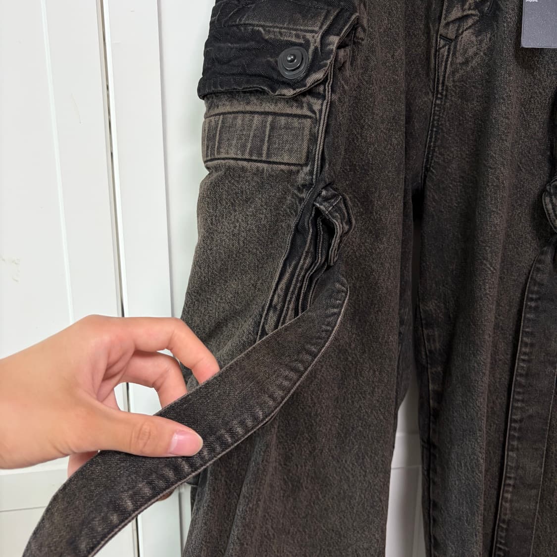 [새상품/1] 율리우스 25SS 12oz 데님 와이드 가스마스크 카고팬츠 상품이미지6