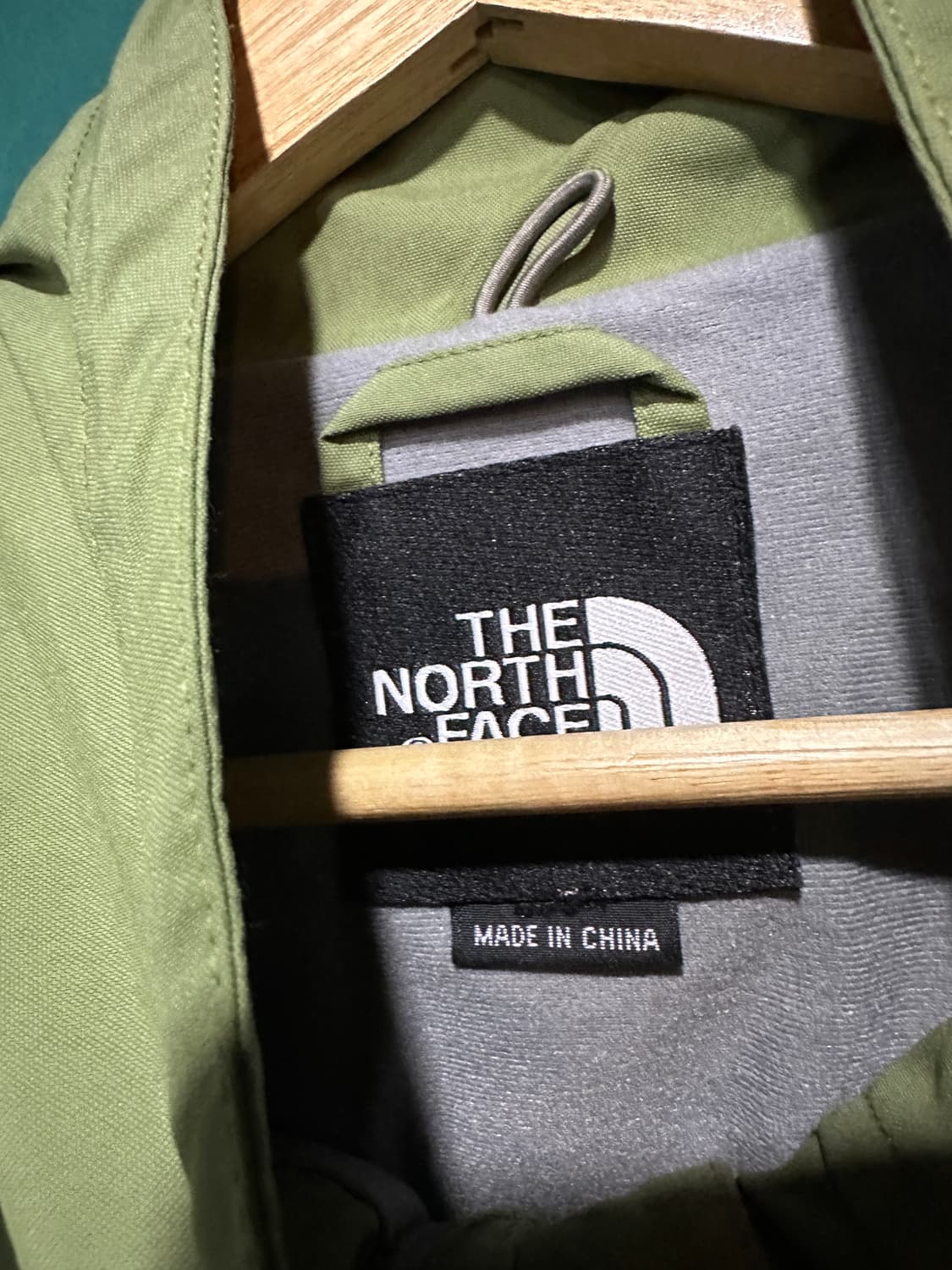 노스페이스 하이벤트 바람막이 올리브 110사이즈 상품이미지4