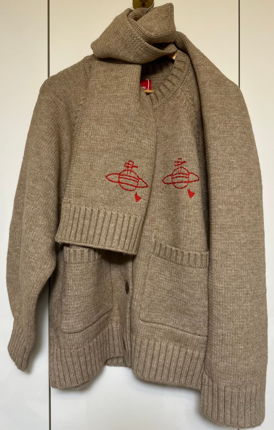 비비안웨스트우드일본판레드라벨 울 가디건&목도리세트남여공용 정품 상품이미지4