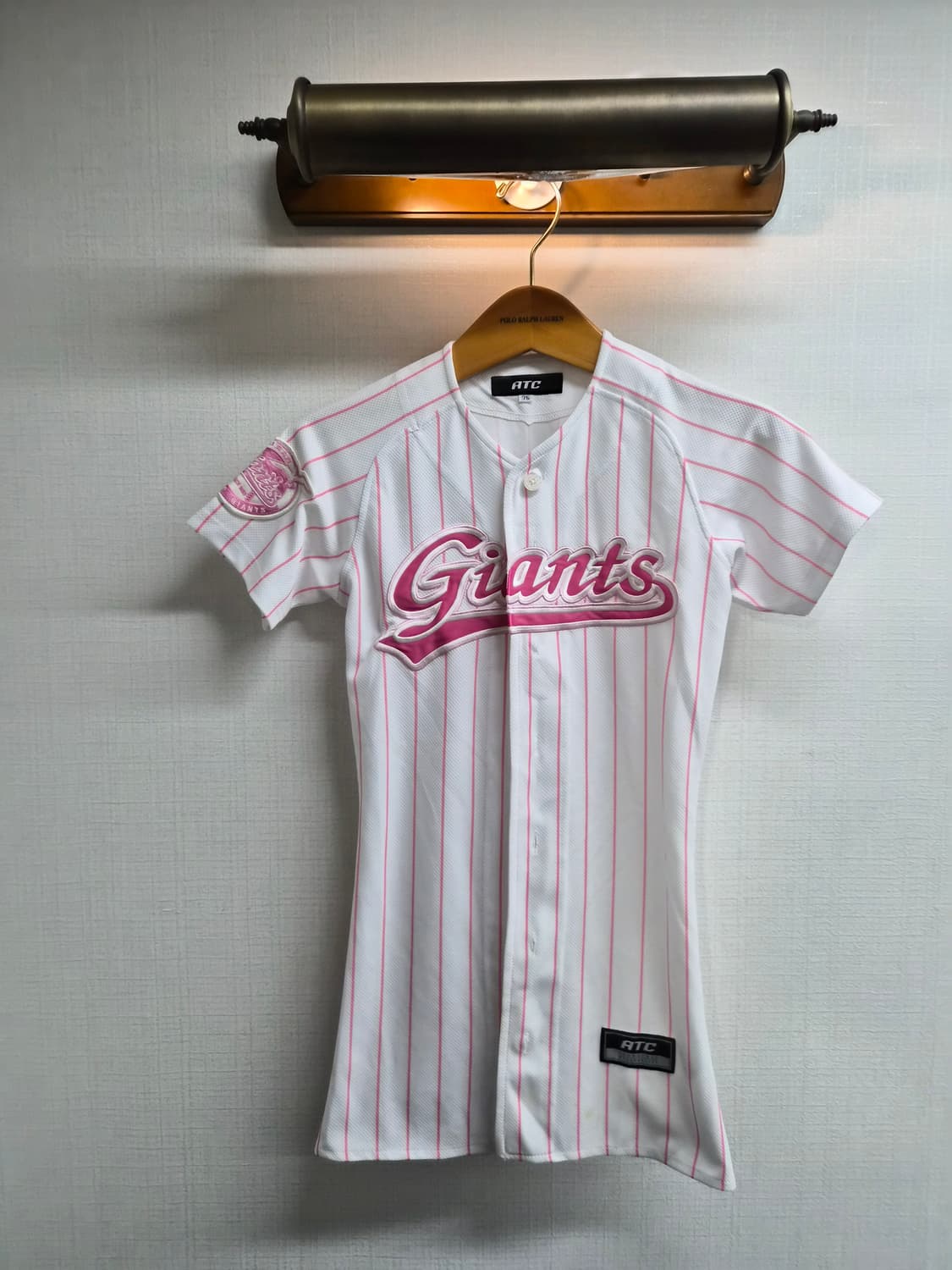 75) ATC 롯데 자이언츠 핑크 유니폼 팝니다 상품이미지1