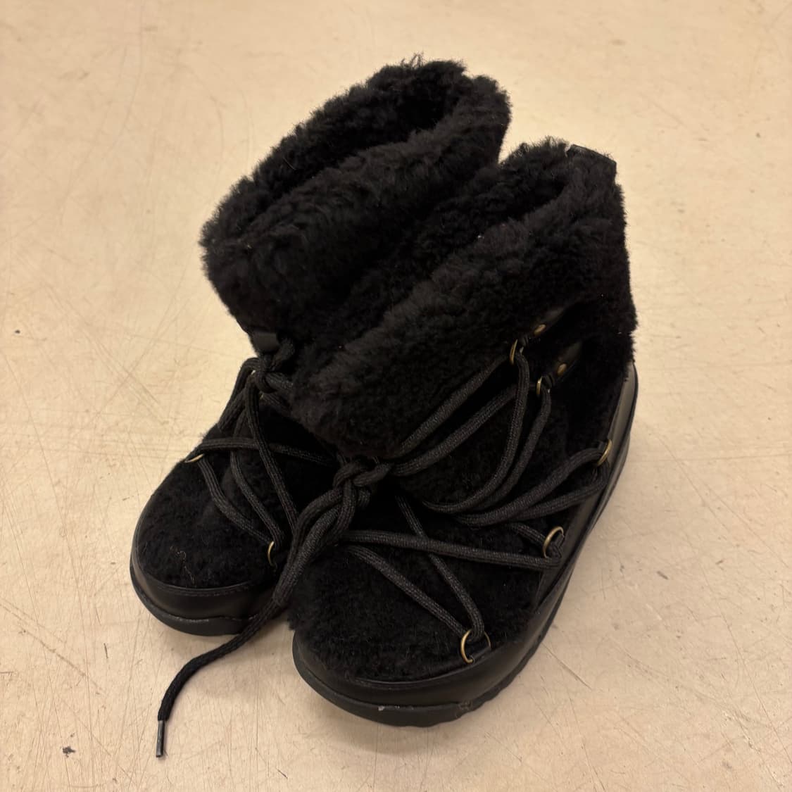 빈티지 블랙 퍼 부츠 상품이미지1