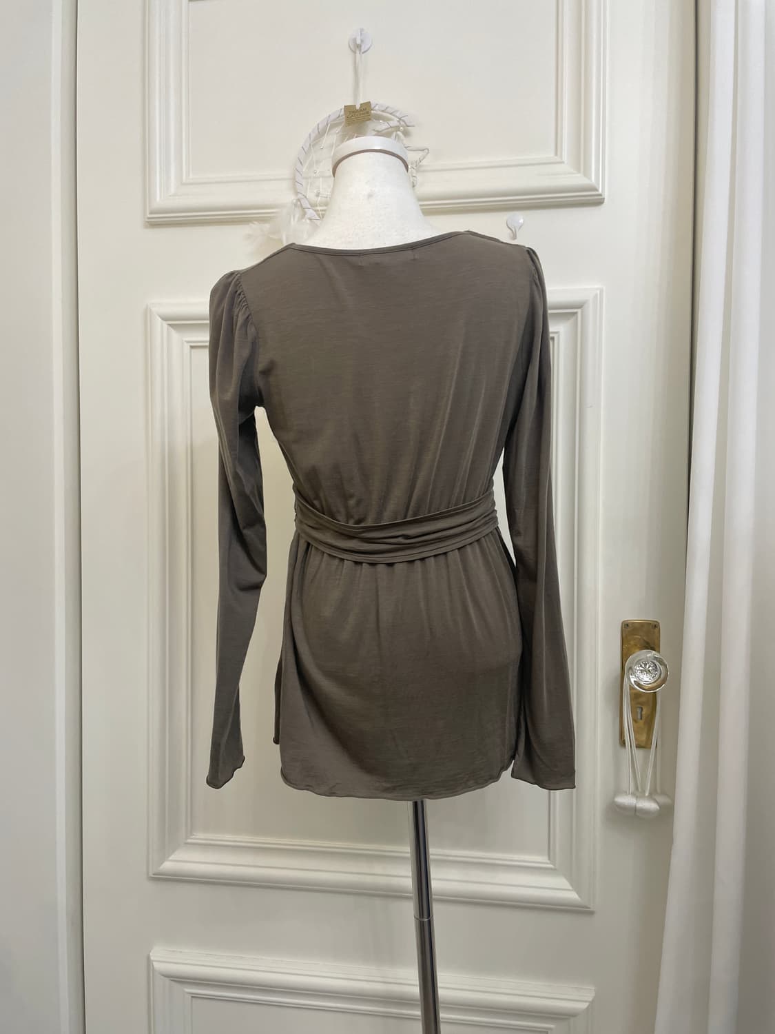 khakibrown shirring point tencel long sl 상품이미지3