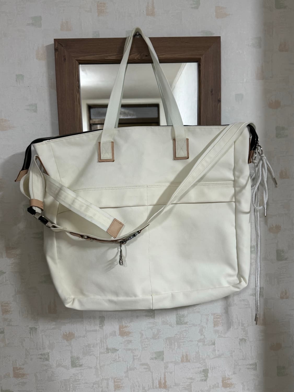 앤더슨벨 토트백 상품이미지1