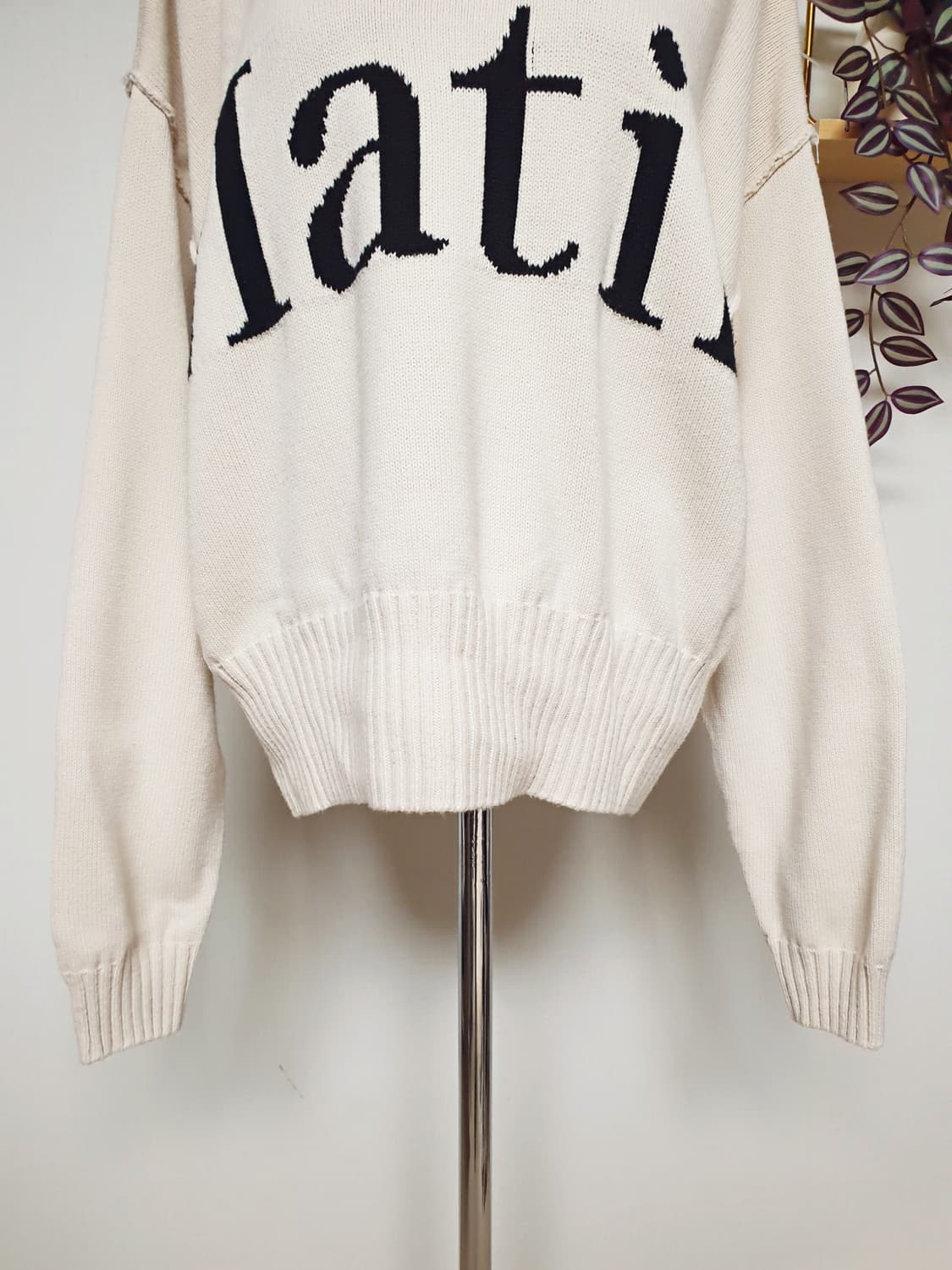 마뗑킴 22SS 빅로고니트 55~88 아이보리 F 상품이미지8