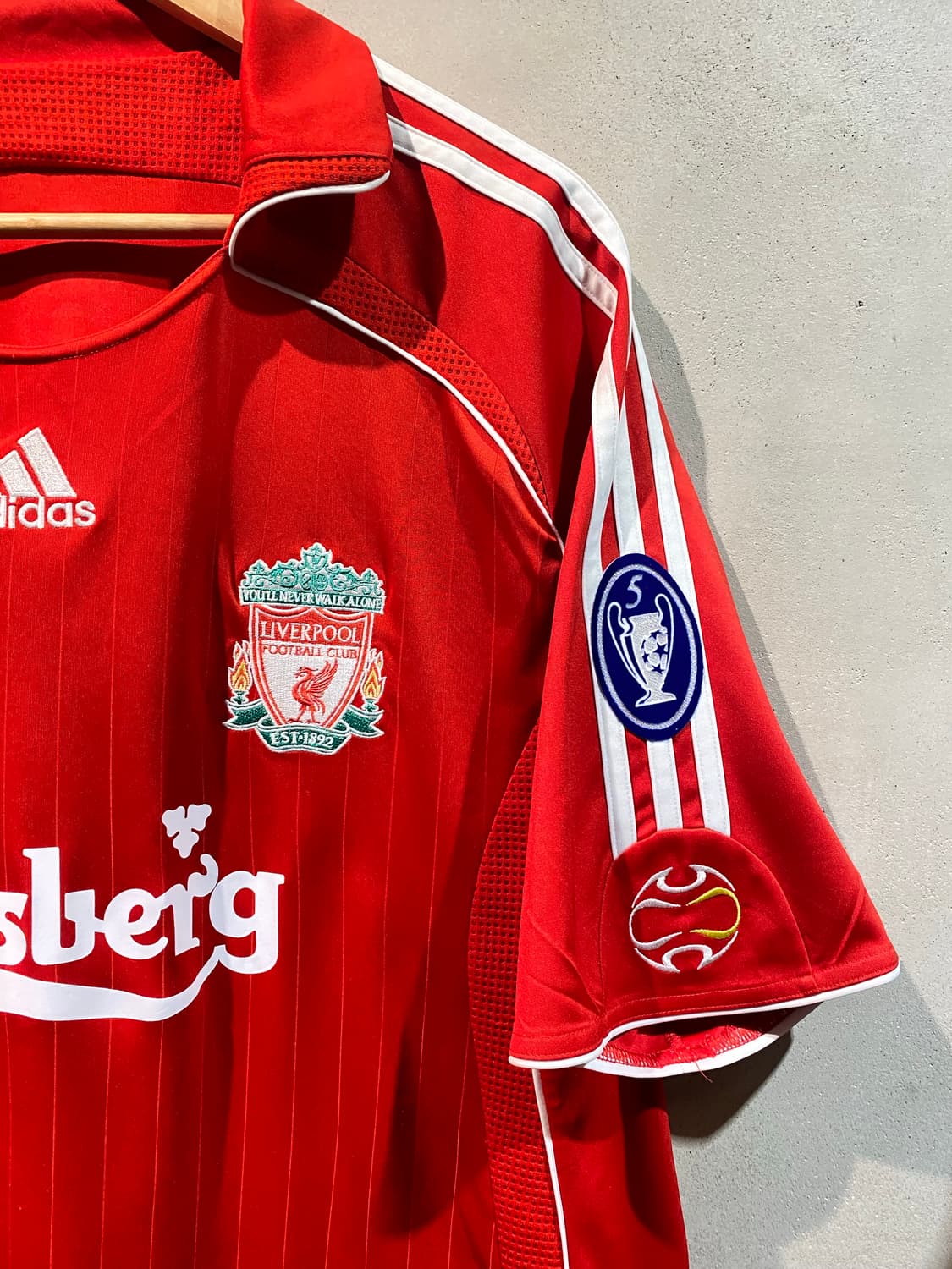 06-08 리버풀 제라드 홈 유니폼 상품이미지3