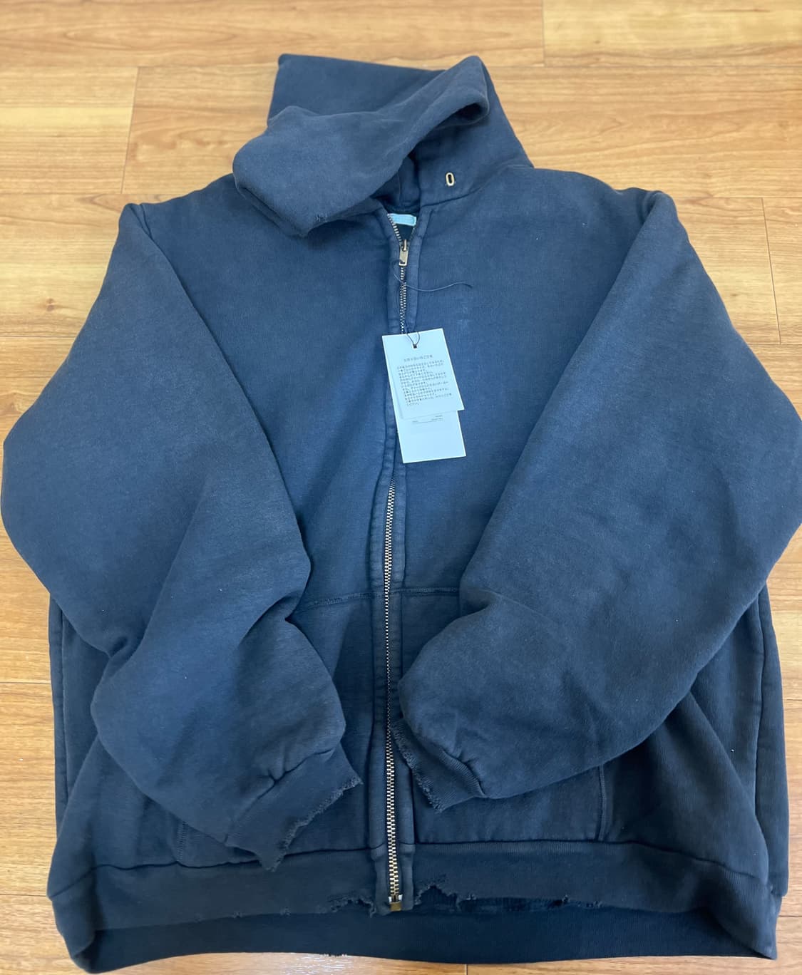 이프레쎄 25AW 빈티지 후드집업 블랙 상품이미지1