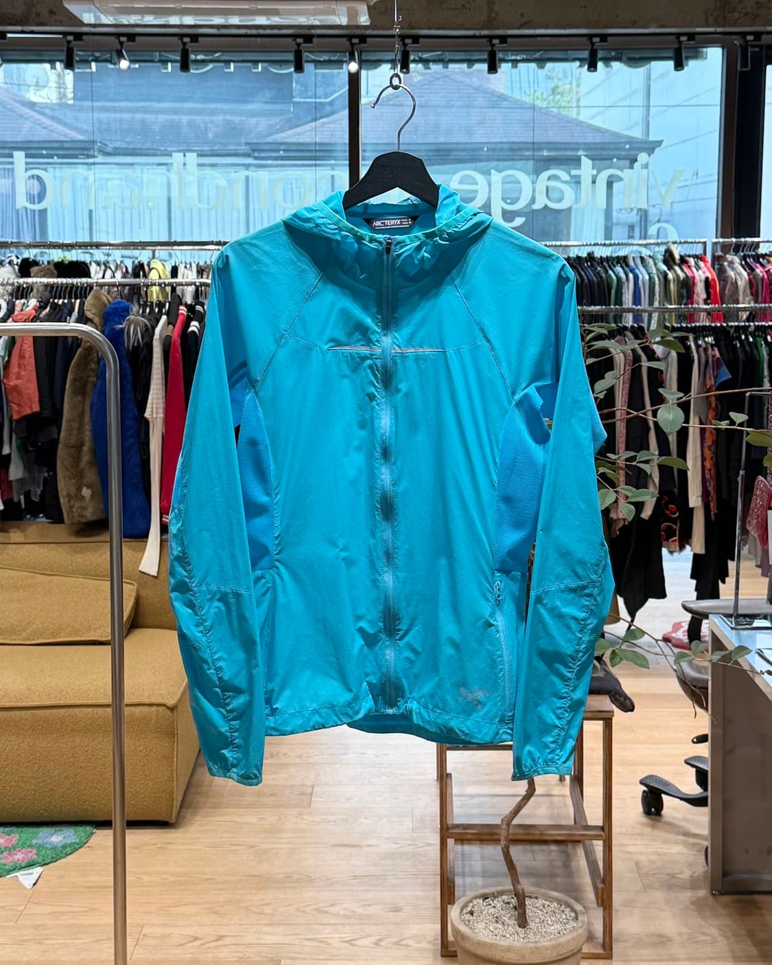 아크테릭스 블루 나일론 후드 자켓  상품이미지1