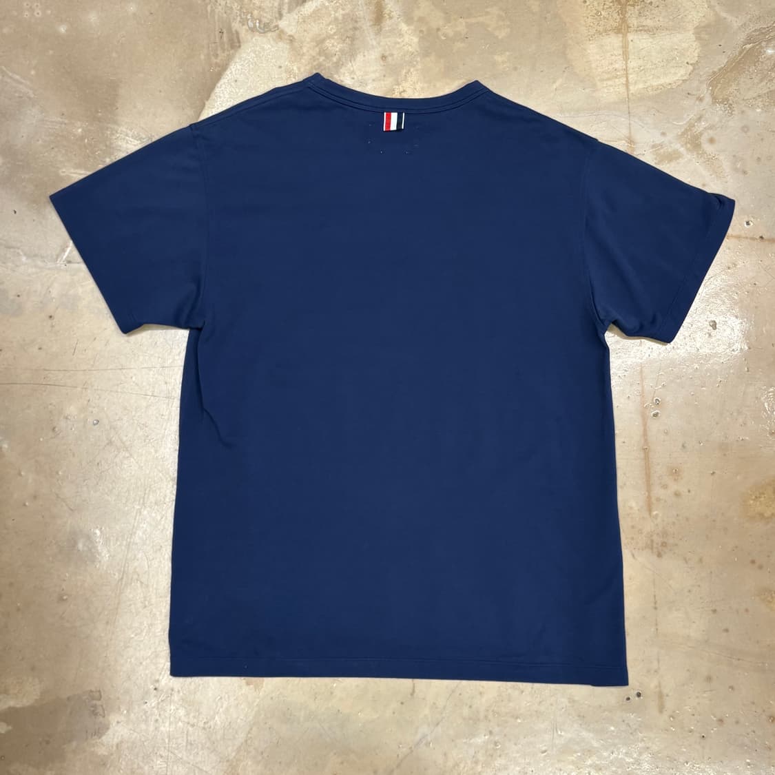 4 톰브라운 마린닻 네이비 반팔티 상품이미지3