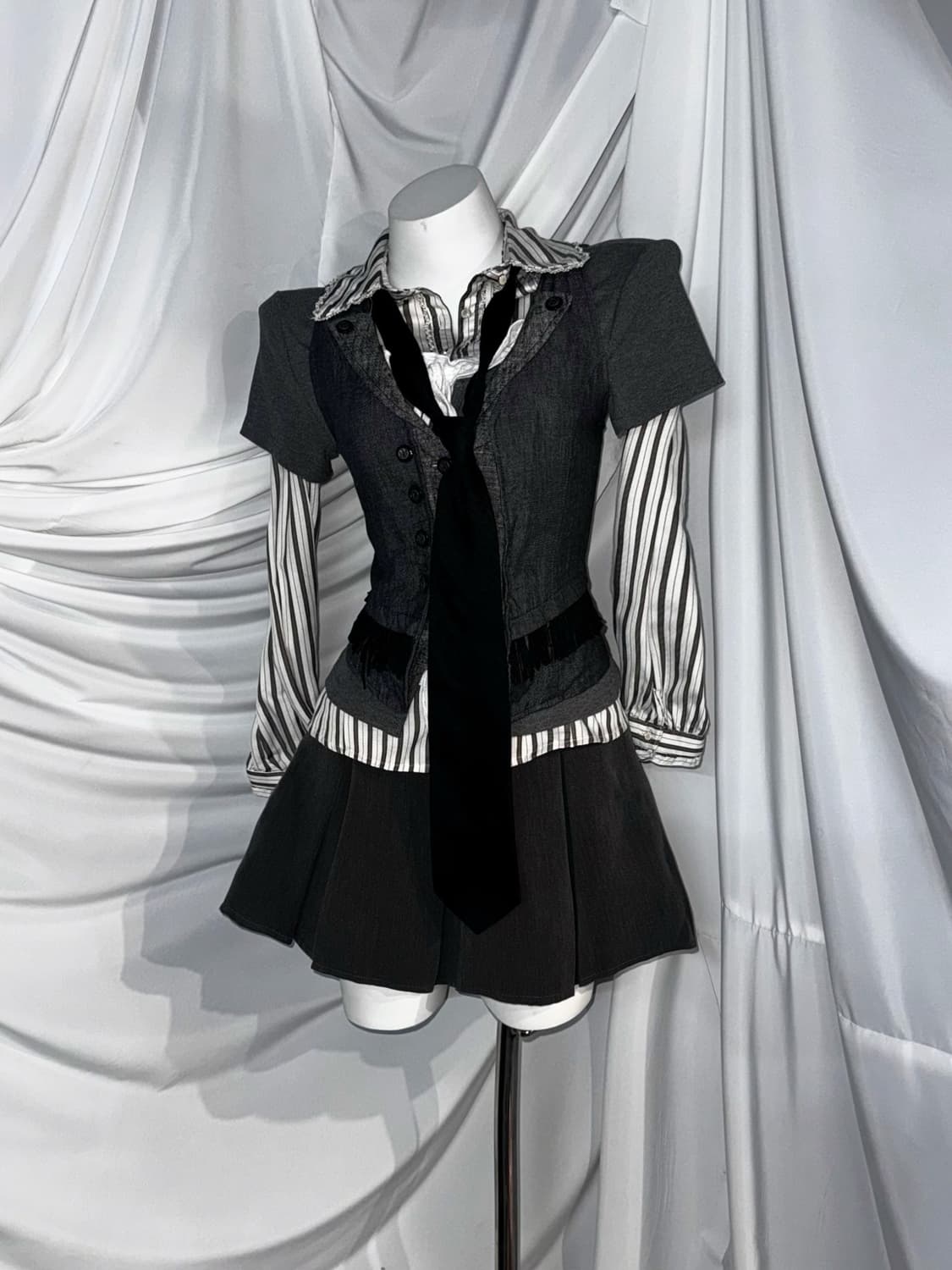 엑시즈팜 무채색 사와코깔 그레이 공겜여주 니혼진 코디세트 상품이미지6