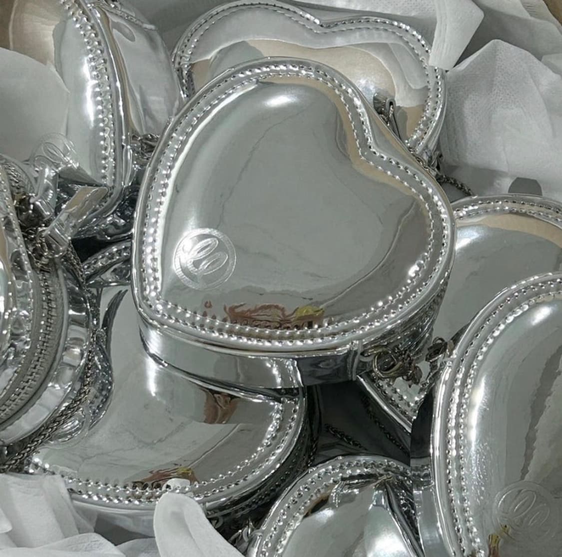 랭앤루 하트 실버 체인 미니백 상품이미지1