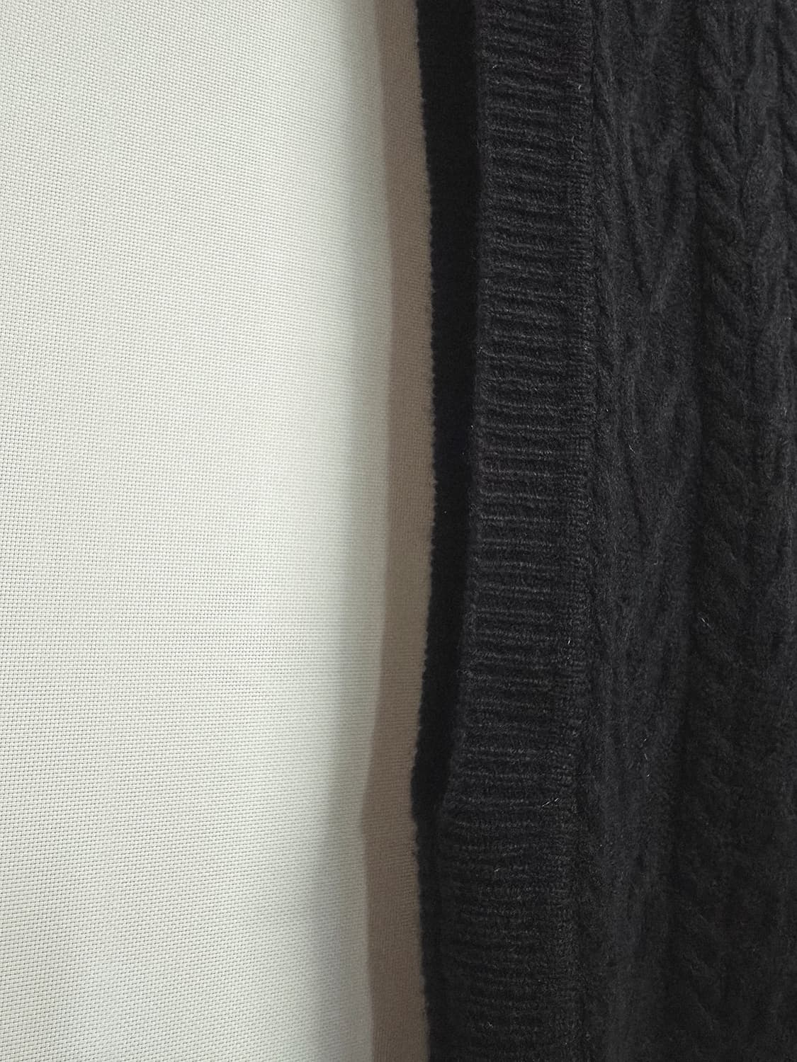 SJ WANI 블랙 꽈배기 니트 조끼 상품이미지6