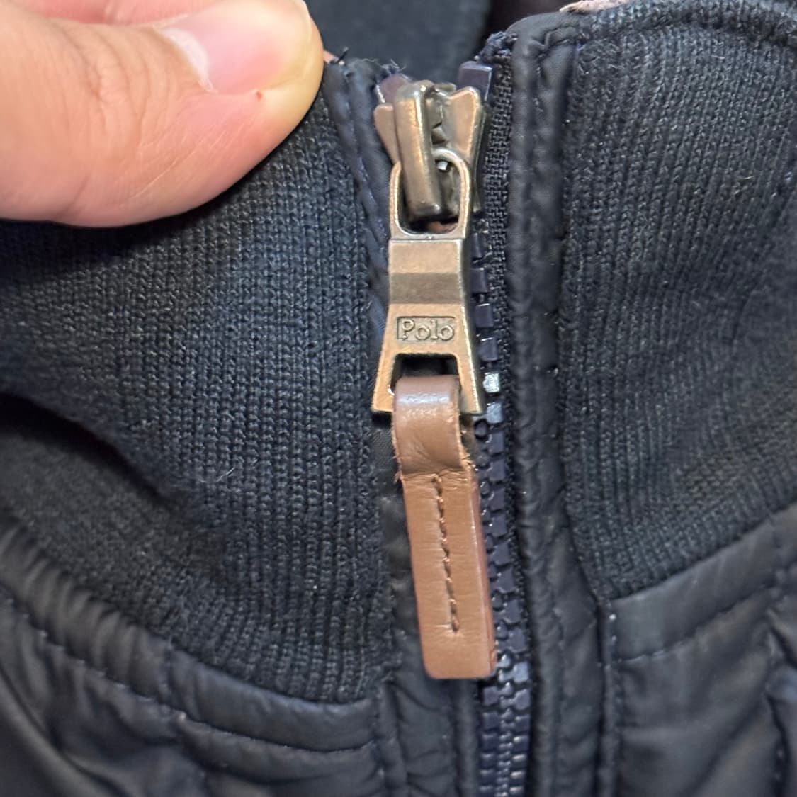폴로 덕다운 패딩 조끼 베스트 네이비 (M-L) 상품이미지5