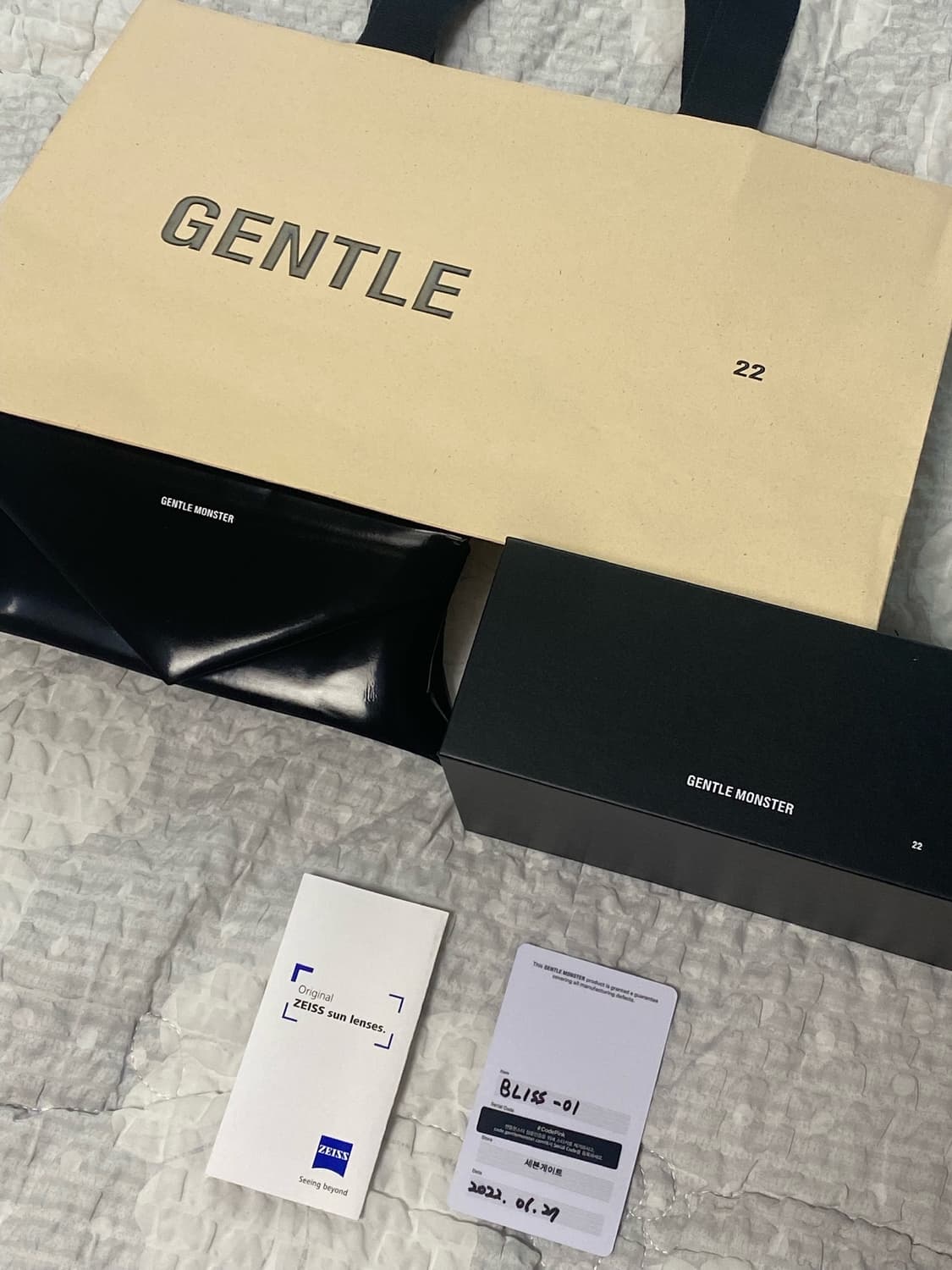 젠틀몬스터 블리스 01 블랙 상품이미지4