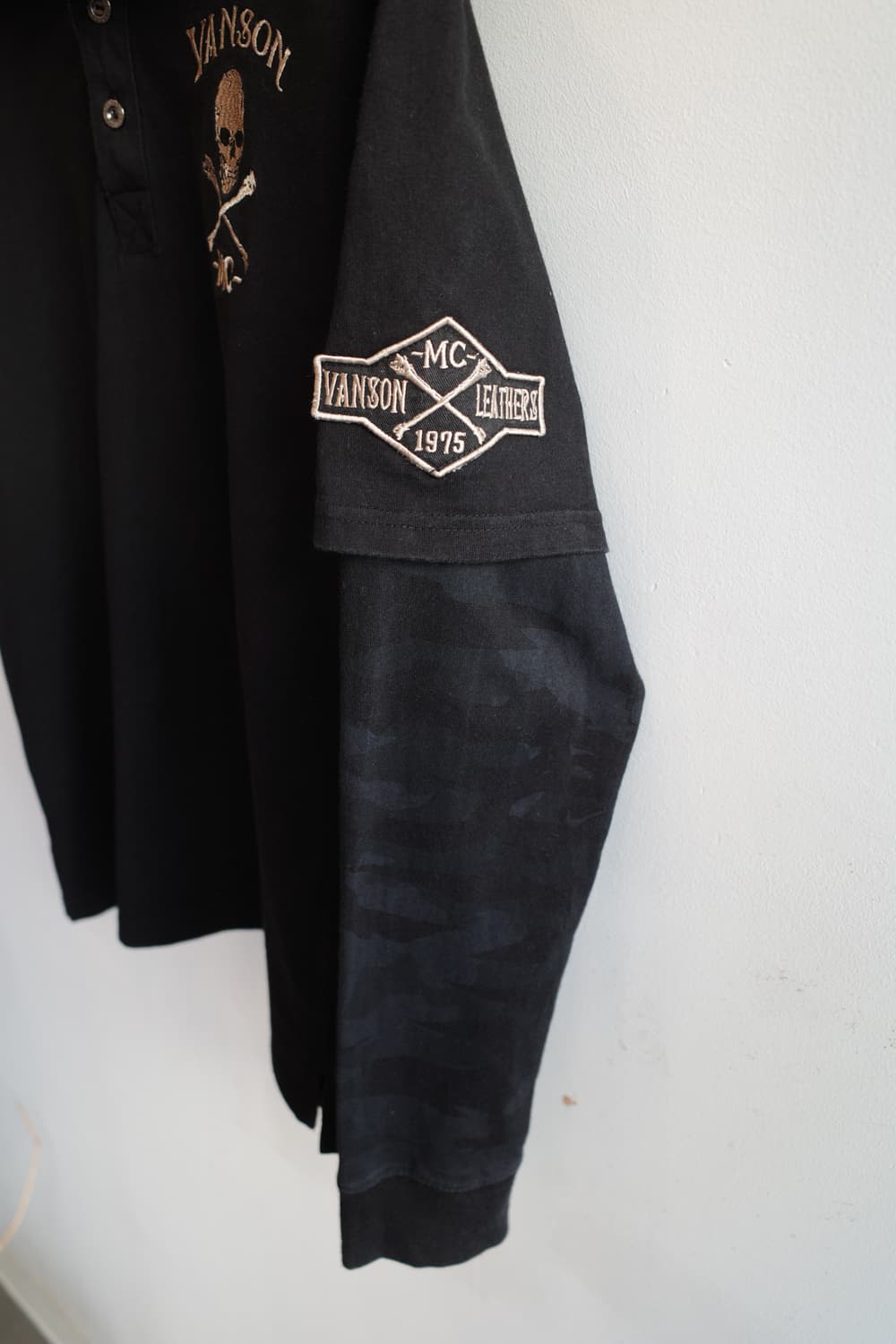 VANSON 밴슨 스컬자수 레이어드 롱슬리브 상품이미지5