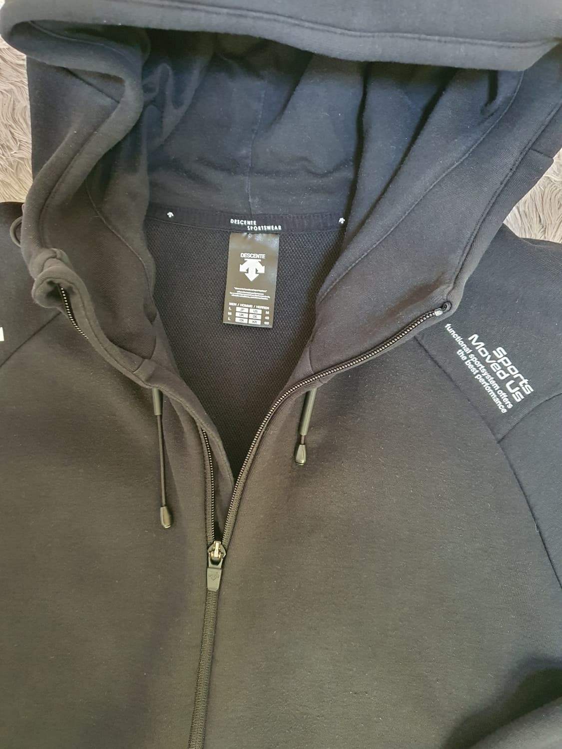 데상트 벌집쿠션지 트레이닝 자켓 상태 굿 사이즈 100 상품이미지2