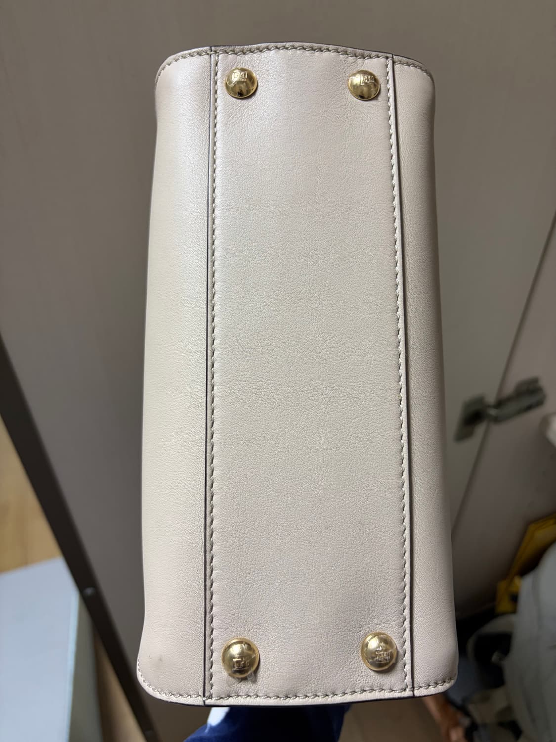 [백화점 구매] 펜디 피카부 미니 어포드 펜디 8BN244 상품이미지6