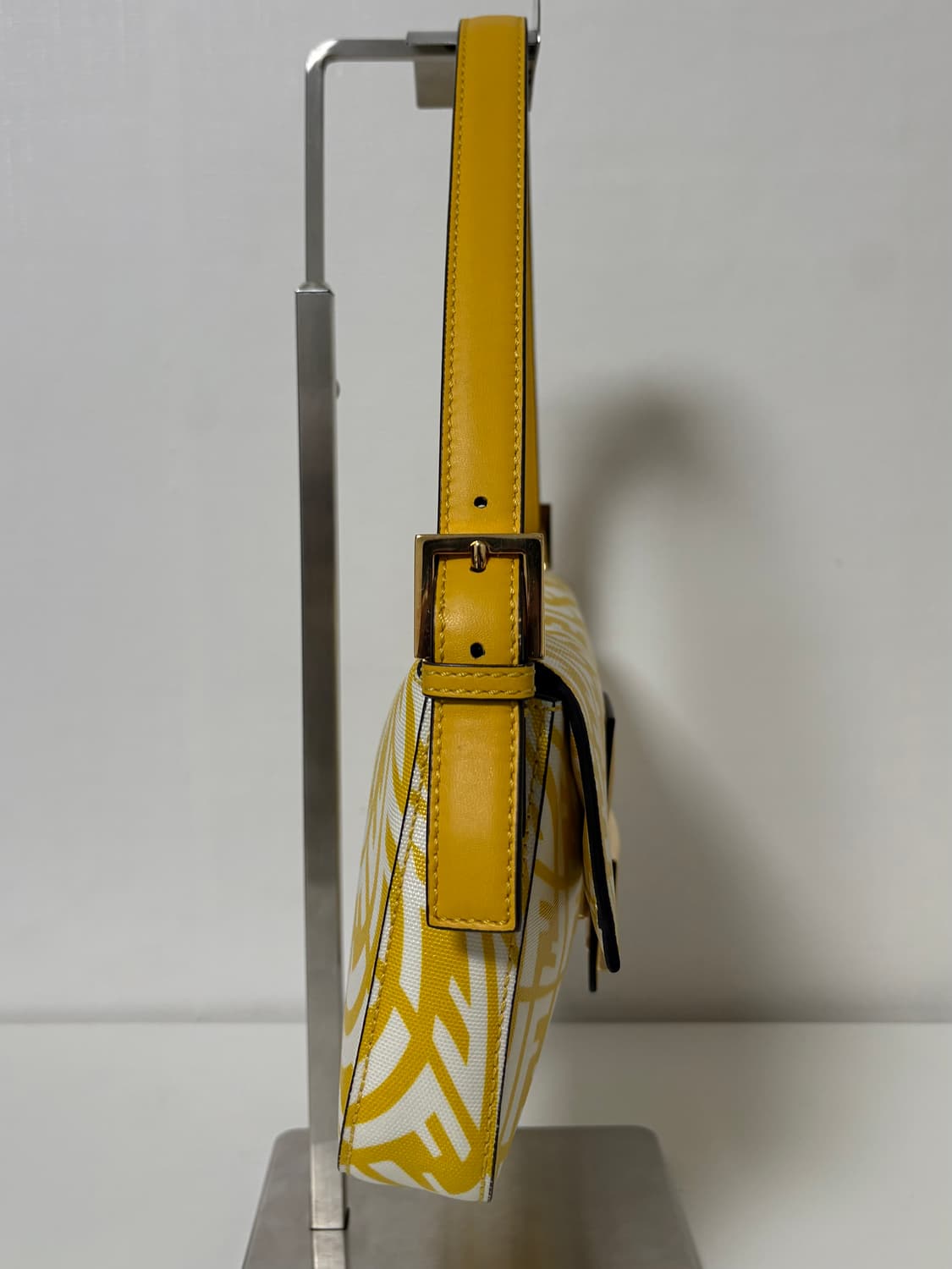 펜디 1997에디션 바게트백 상품이미지3